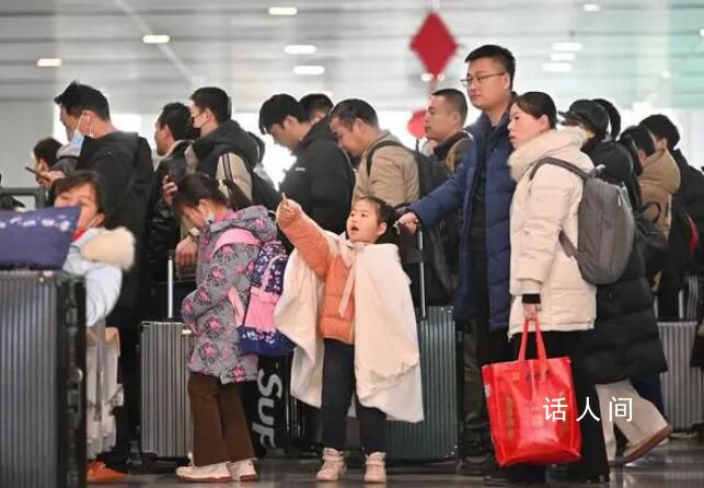 12306回應車次為何開售即秒光 搶票軟件成功概率更高？