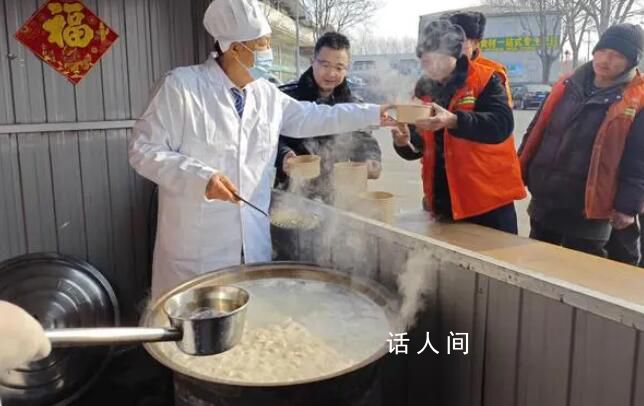 北京新發(fā)地10噸除夕餃子開煮 為留守保供的2000多商戶送上熱騰騰的除夕餃子