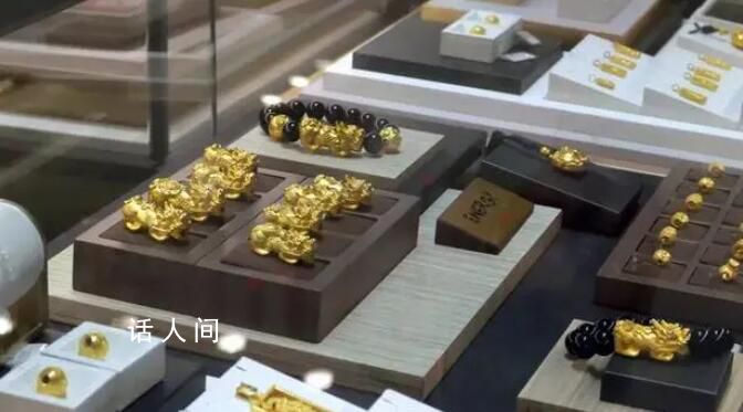 上海有金店1天賣出1000多根金條 有人一口氣買了20多萬元的金飾