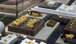 上海有金店1天賣(mài)出1000多根金條 有人一口氣買(mǎi)了20多萬(wàn)元的金飾