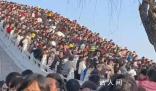 河南開封清明上河園人山人海 網友：當年張擇端或許畫的是畫少了