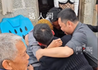 90歲外婆分別時哭得像個孩子 明年就回來了你要活到130歲