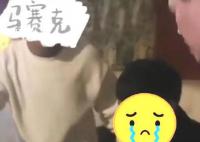 逃犯過年在KTV飆歌求“帶走” 恰逢安丘警察破門而入