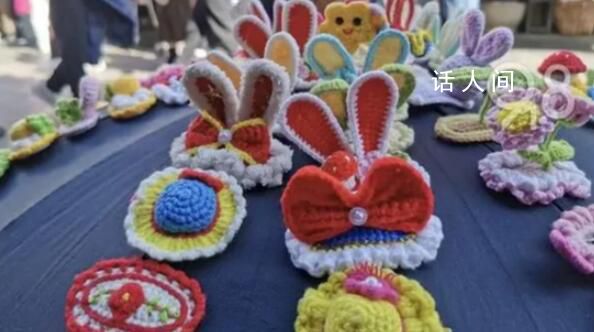 一家人旅游擺攤玩3天賺1000多元 這家人可真是會玩又會賺錢