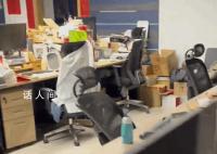 男子記錯開工時間 提前1天去上班