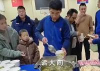 甘肅酒泉4萬余名滯留旅客已被安置 當地提供免費住宿和物資