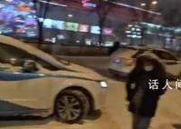官方回應(yīng)出租車被指雪夜高價收費(fèi) 會有相關(guān)人員進(jìn)行核實(shí)處理