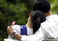 陳碧:嚴(yán)厲規(guī)制師生戀 用法律劃出校園師生安全線