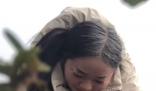 33歲母親滿頭銀發(fā)親吻寶寶墓碑 讓無(wú)數(shù)網(wǎng)友為之動(dòng)容