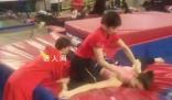 全紅嬋給英國閨蜜按摩放松 畫面超有愛