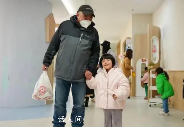 孩子幼兒園就在單位樓下是什么體驗(yàn) 這樣的場(chǎng)景是很多雙職工家庭的夢(mèng)