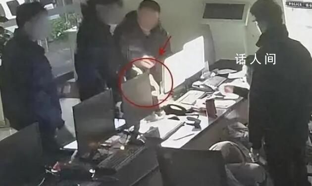 男子賣車收到10萬(wàn)練功券 全部來(lái)自中國(guó)魔法銀行