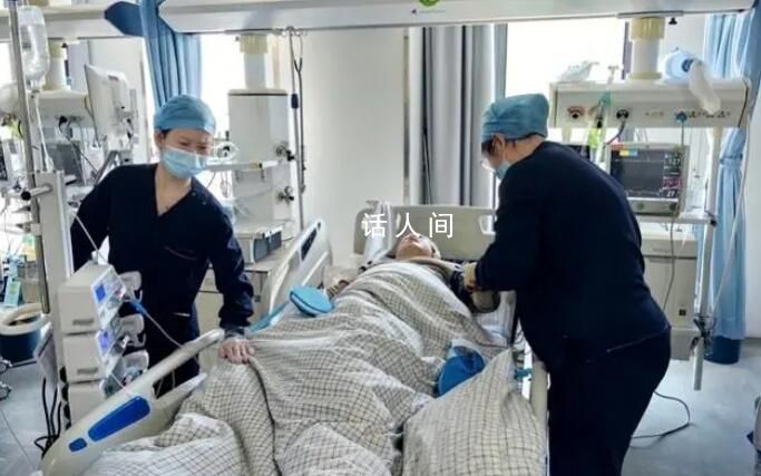 杭州東站跳軌旅客已轉(zhuǎn)送至ICU 目前該事件還在調(diào)查中