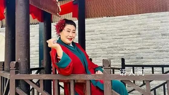 王婆稱怕被說物質不敢帶貨 現在上舞臺已成負擔