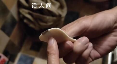 男子洗澡時發(fā)現(xiàn)舒膚佳香皂內(nèi)嵌刀片 差點被一刀封喉