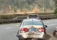 回家路上的“車堅強”們 即使歸心似箭也要一路平安