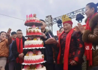 本周休2上4休1 